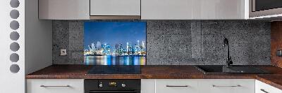 Achterwand keuken Singapore bij nacht