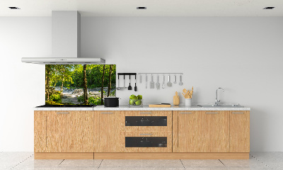 Spatscherm keuken Rivier in het bos