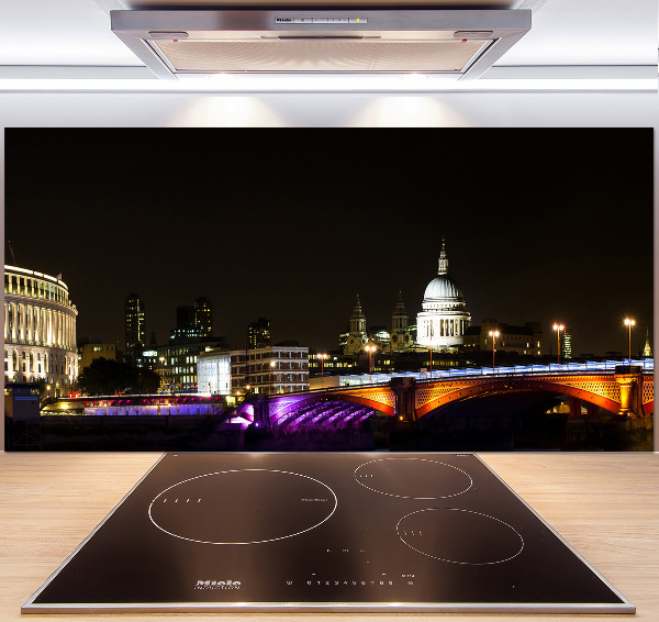 Panel między meble w kuchni Most nocą