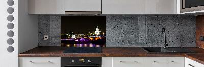 Panel między meble w kuchni Most nocą