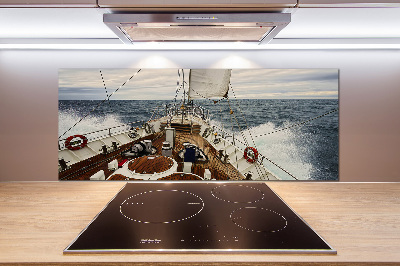 Keuken achterwand Een zeilboot op zee