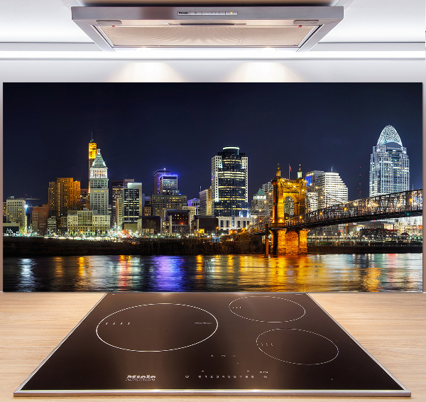 Spatplaat keuken De Ohio-rivier 's nachts