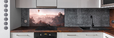 Glazen achterwand keuken Ballonvaart boven het bos