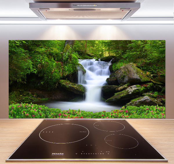 Spatscherm keuken Waterval in het bos