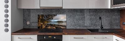 Spatscherm keuken Een boom aan de rivier