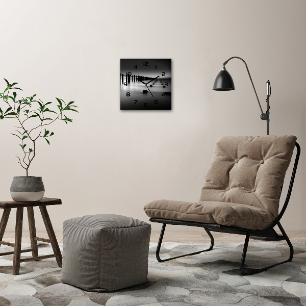 Vierkante glazen klok golfbreker van de Theems