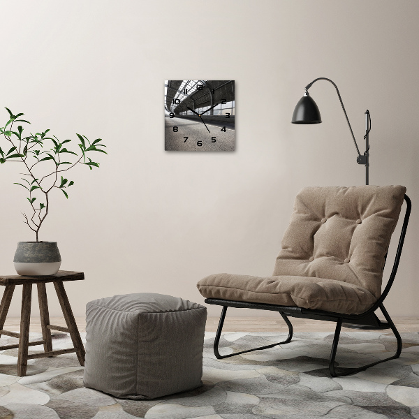 Vierkante glazen wandklok Weg in de tunnel