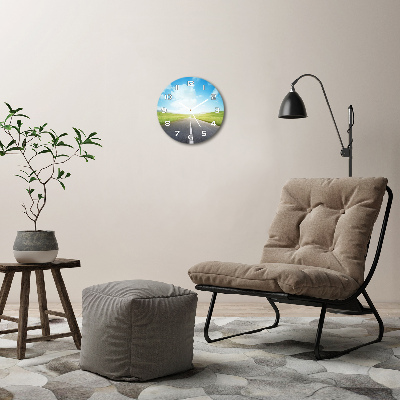 Ronde glazen wandklok De weg door de weide