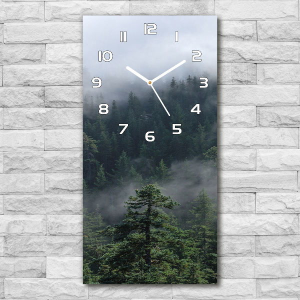 Rechthoekige glazen wandklok Mist boven het bos