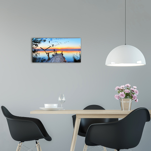 Glazen klok horizontaal Steiger aan het meer