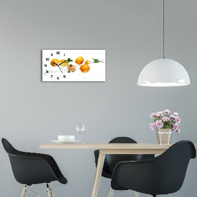 Glazen klok horizontaal Sinaasappels en water