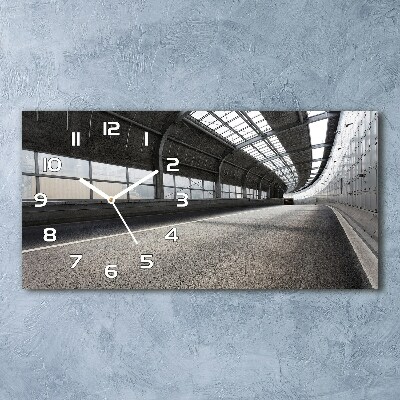 Langwerpige wandklok van glas Weg in de tunnel
