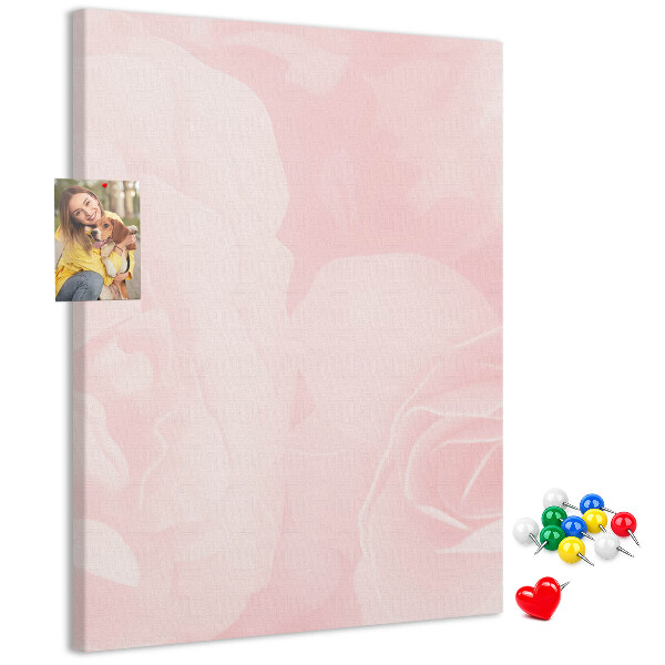 Kurk bedrukken met fijne roze rozen op de achtergrond