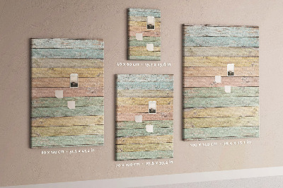 Memobord van kurk in rustieke pastelkleuren