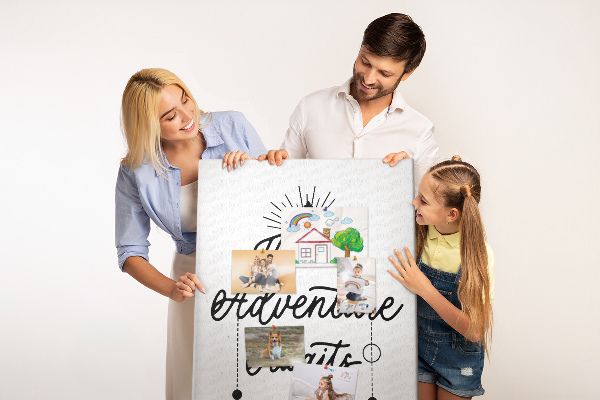 Kurk prikbord met een inspirerende inscriptie over avontuur