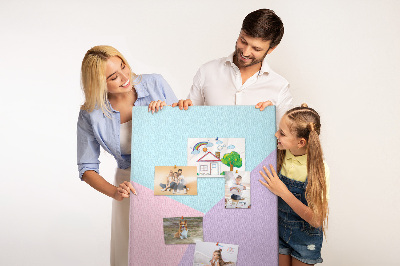 Memobord van kurk geometrische vormen in pasteltinten