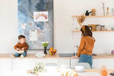 Prikbord van kurk met abstract patroon in blauwe tinten