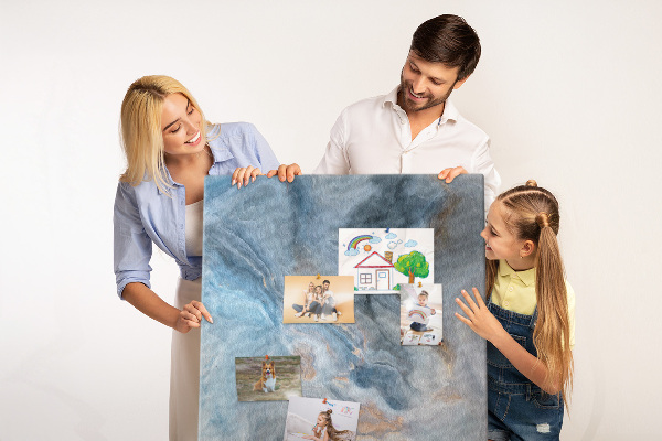 Prikbord van kurk met abstract patroon in blauwe tinten