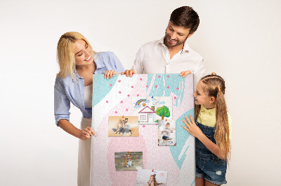 Prikbord van kurk met abstracte stippen in pastelkleuren