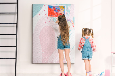 Prikbord van kurk met abstracte stippen in pastelkleuren