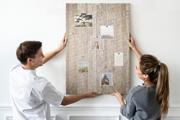 Kurken memobord rustieke plank in natuurlijke tint