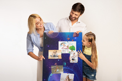 Prikbord van kurk met een ruimtelandschap met planeten en asteroïden