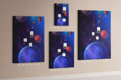Prikbord van kurk met een ruimtelandschap met planeten en asteroïden