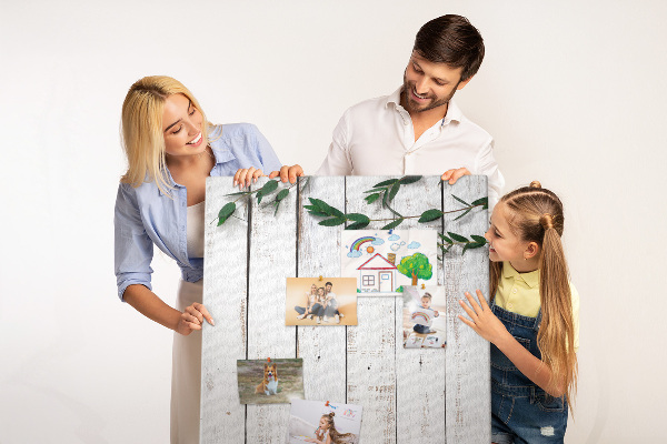 Kurken memobord rustieke planken met delicate takken