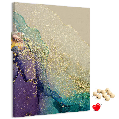 Kurken prikbord met abstract patroon en paarse accenten