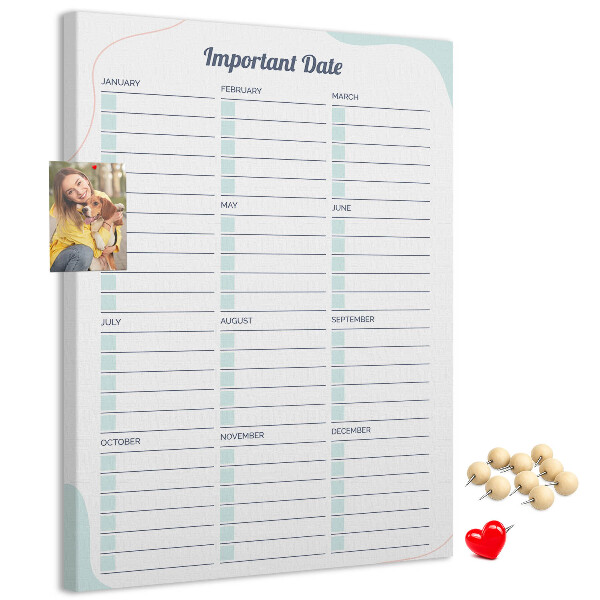 Kurk memobord maandplanner met kleurrijke accenten