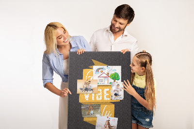 Kurk bedrukken met positieve vibes op een donkere achtergrond