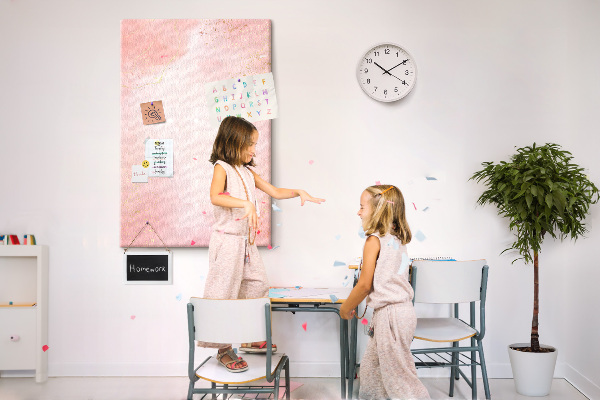 Kurk bedrukken met een delicate roze achtergrond en gouden accenten