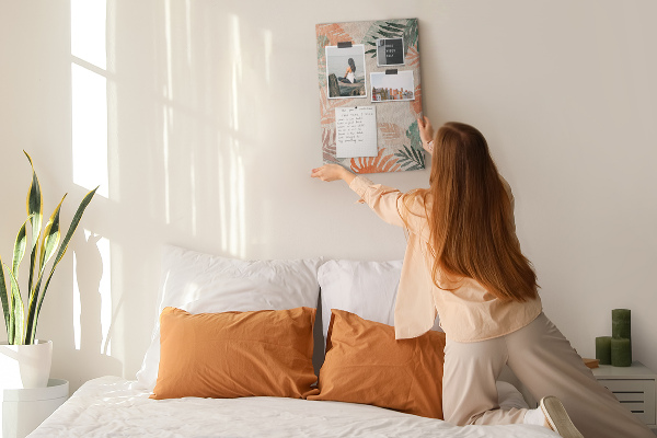 Kurk bedrukken met tropische bladeren in delicate kleuren