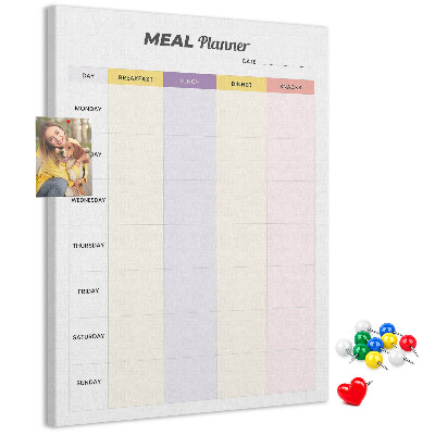 Kurken prikbord met maaltijdplanner voor de hele week