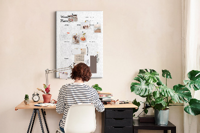 Weekplanner met lege velden bedrukt op kurk