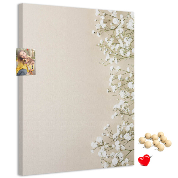Kurk met bedrukking fijne bloemen op een neutrale achtergrond
