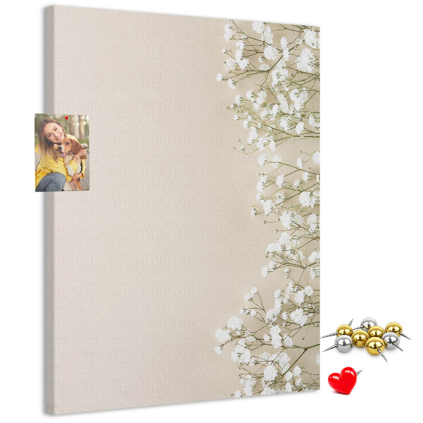 Kurk met bedrukking fijne bloemen op een neutrale achtergrond