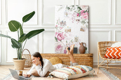 Kurken prikbord met bloemenpatroon in delicate roze tinten