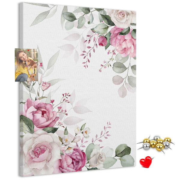 Kurken prikbord met bloemenpatroon in delicate roze tinten