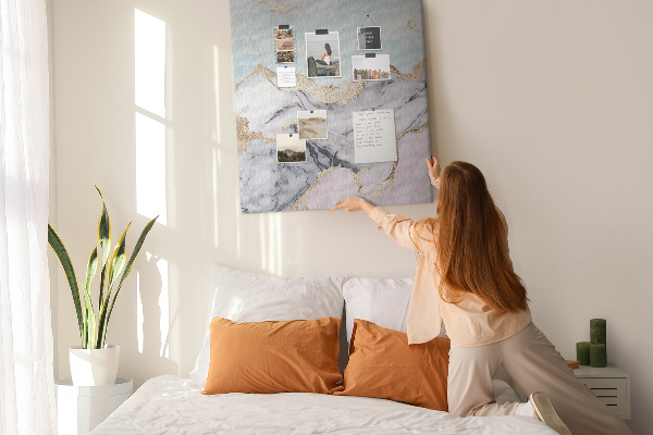 Kurken memobord elegant marmer met gouden accenten