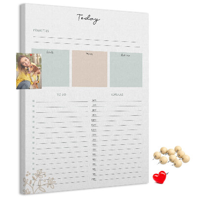 Prikbord van kurk dagplanner met kleurrijke secties