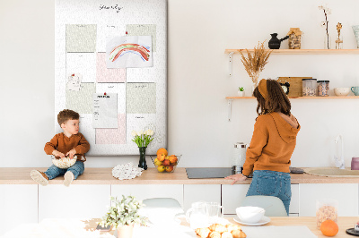 Kurken prikbord jaarplanner met een minimalistisch ontwerp