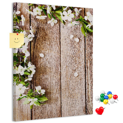 Kurk met print bloemen op een achtergrond van houten planken