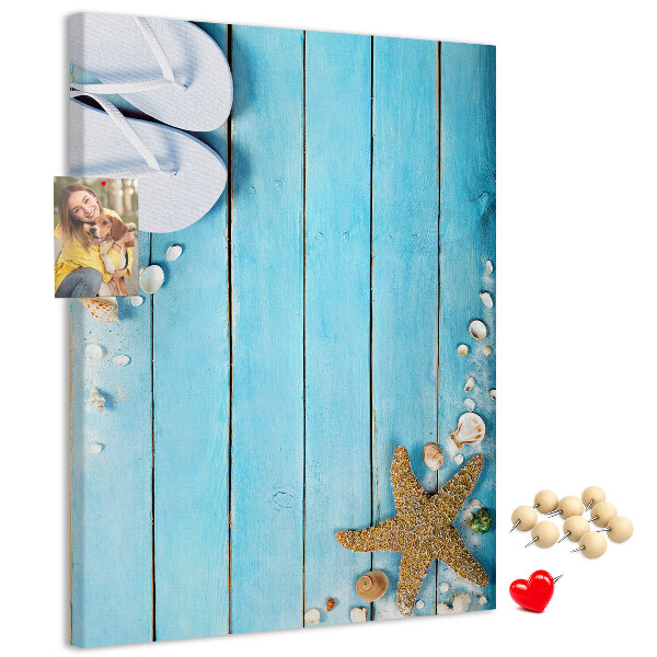 Strandslippers met eigen bedrukking op een blauw board