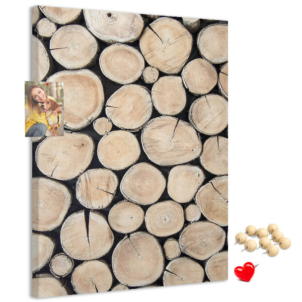 Kurken memobord met houten frame in een natuurlijke opstelling