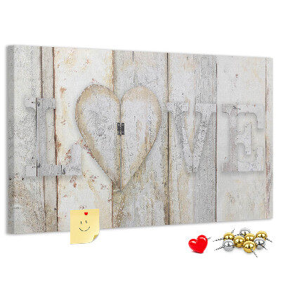 Kurk prikbord met houten plaquette met het woord 'liefde'