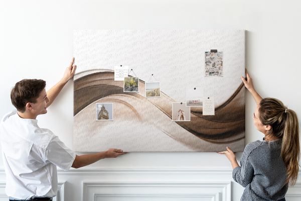 Prikbord met golven in tinten bruin en beige