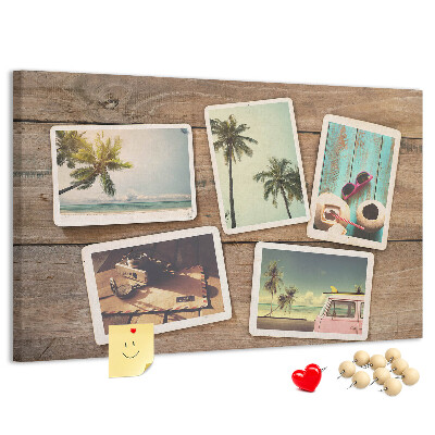 Kurkbord met souvenirfoto's van een tropische vakantie