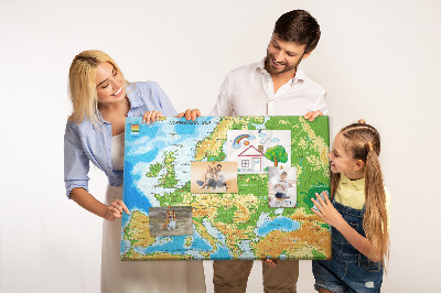 Kurk prikbord met een kaart van Europa en geografische aanduidingen