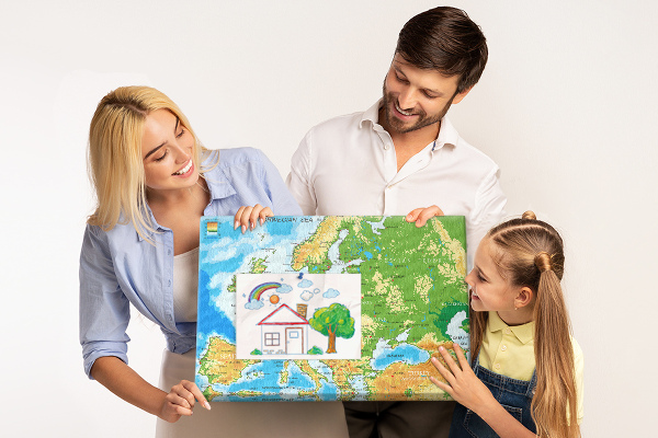 Kurk prikbord met een kaart van Europa en geografische aanduidingen